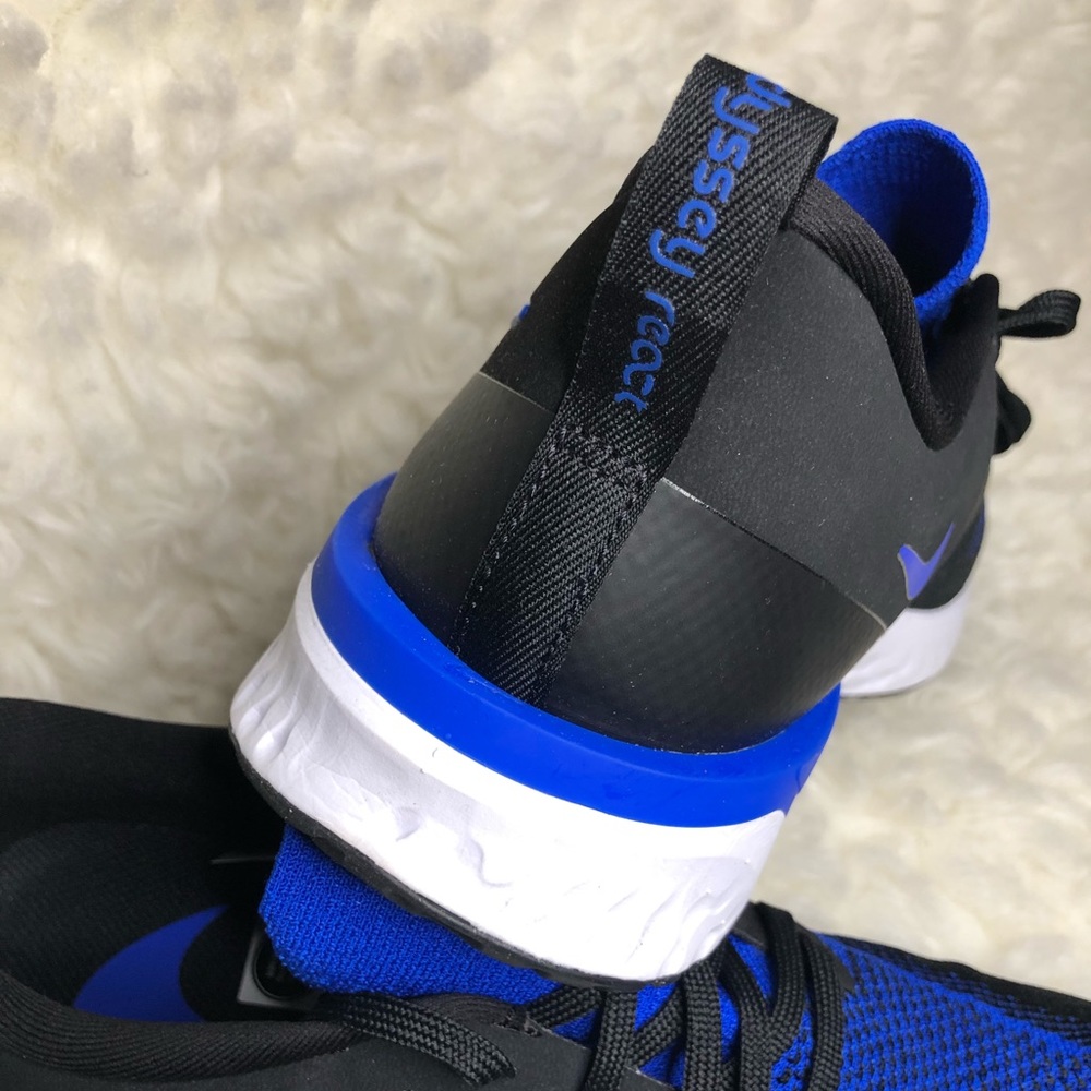 Nike - Picture 5 of 5